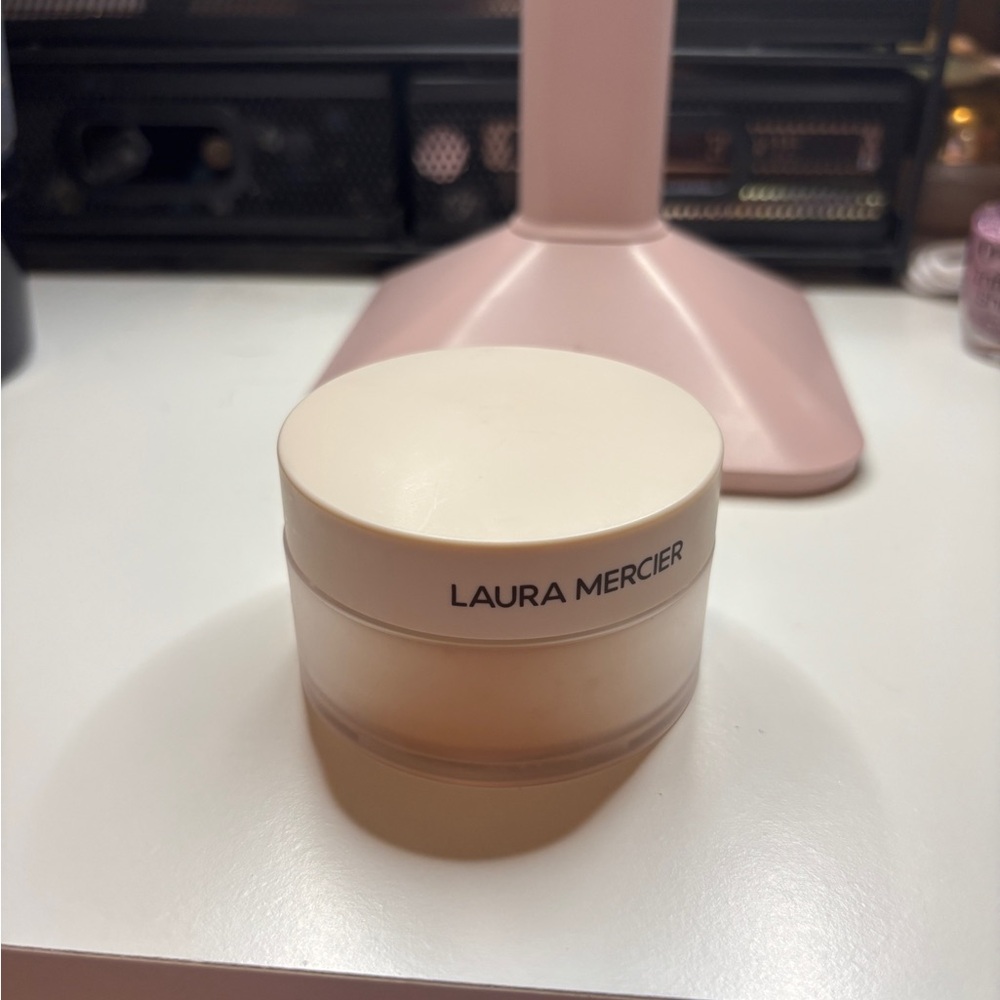 Laura Mercier Translucent Loose Setting Powder - Translucent Honey
